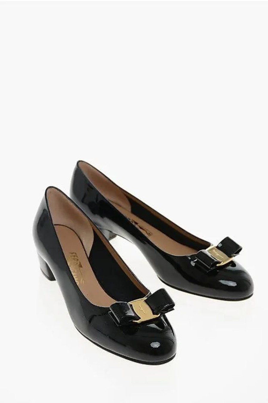 Frauen Ferragamo Ballerinas | Patent Leather Vara Ballet Flats With Bow Grose 40